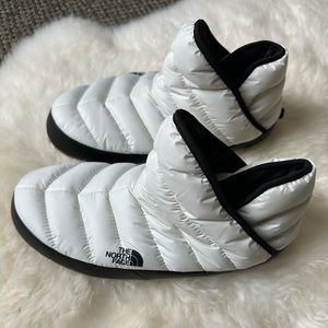 North Face Thermoball Traction Booties size 9